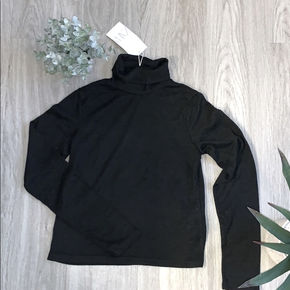 Zara Black Turtleneck Cropped Sweater - NWT